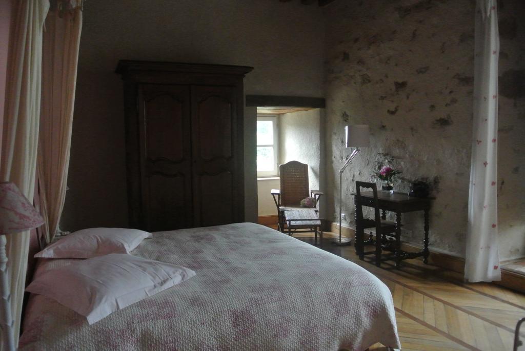 Le Chateau De Mon Pere Bed & Breakfast Villiers-aux-Corneilles Bagian luar foto