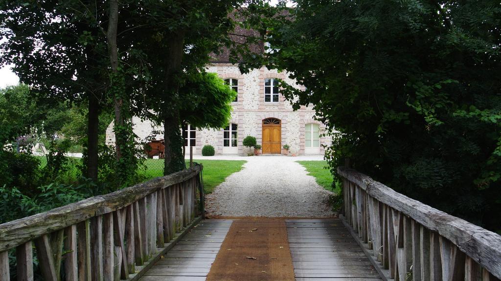 Le Chateau De Mon Pere Bed & Breakfast Villiers-aux-Corneilles Bagian luar foto